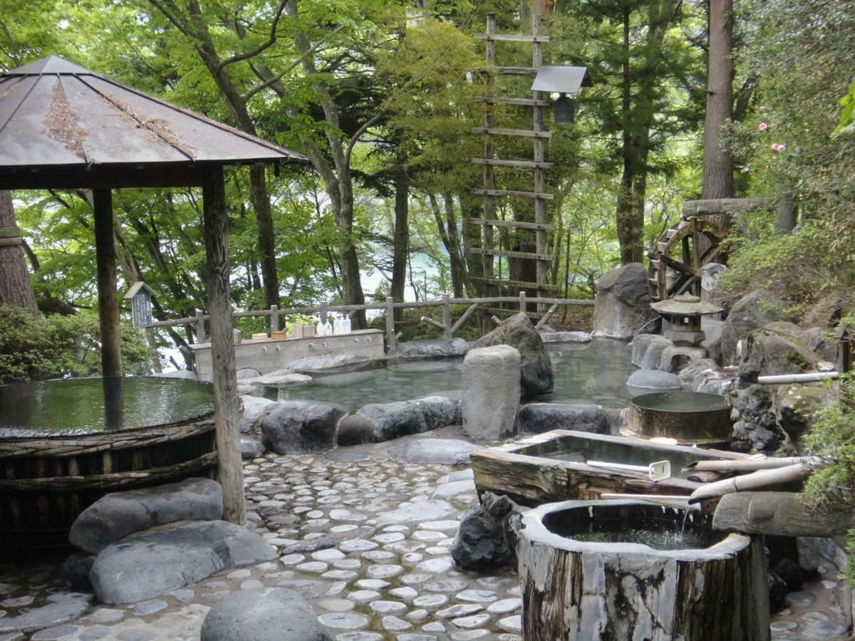 ホテル 湖城閣 片品村 エクステリア 写真