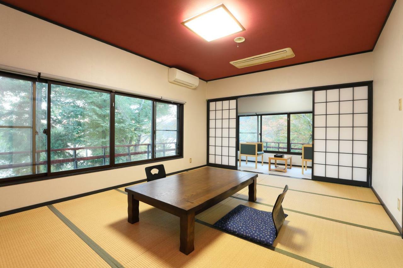 ホテル 湖城閣 片品村 エクステリア 写真