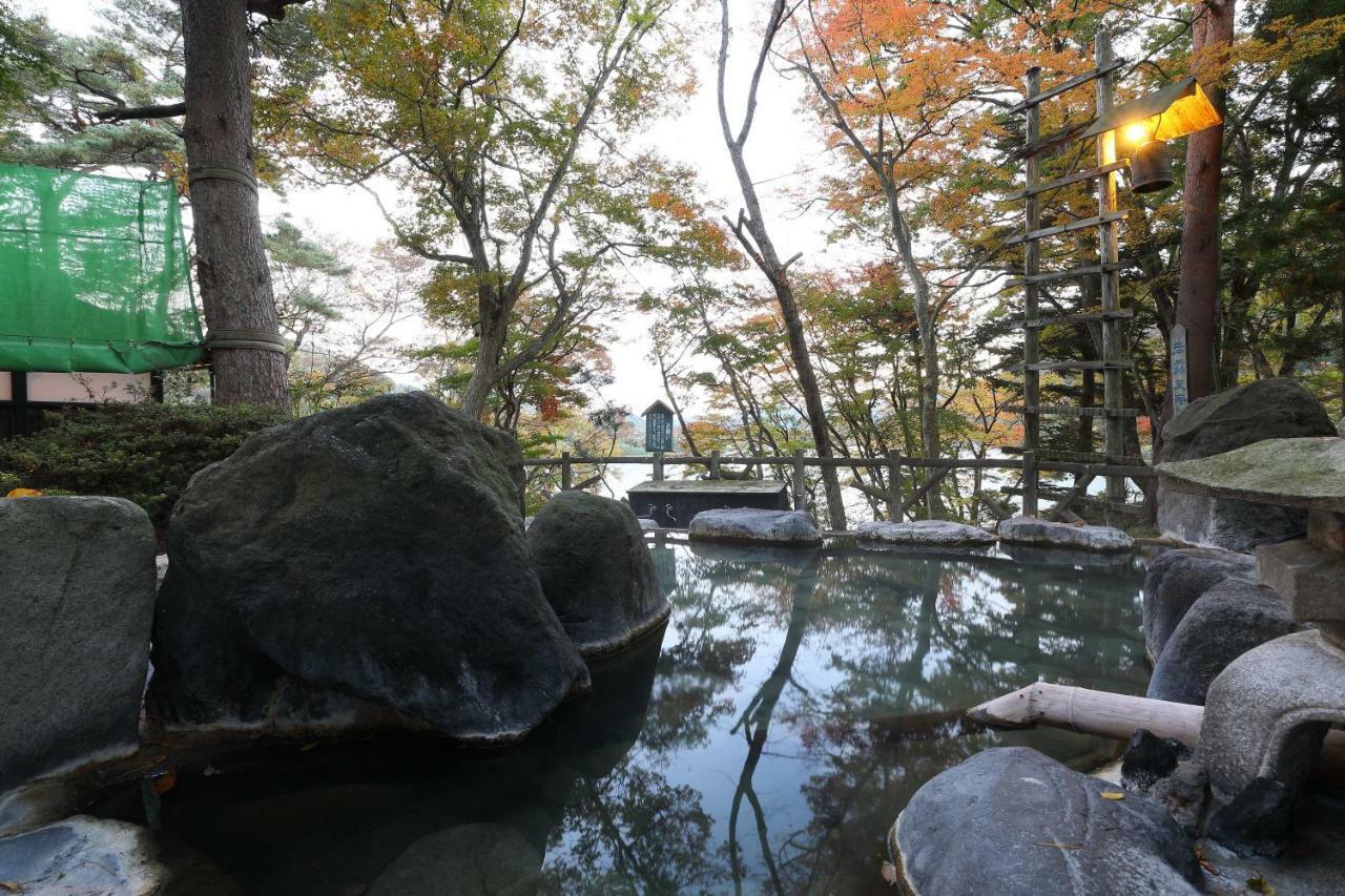 ホテル 湖城閣 片品村 エクステリア 写真