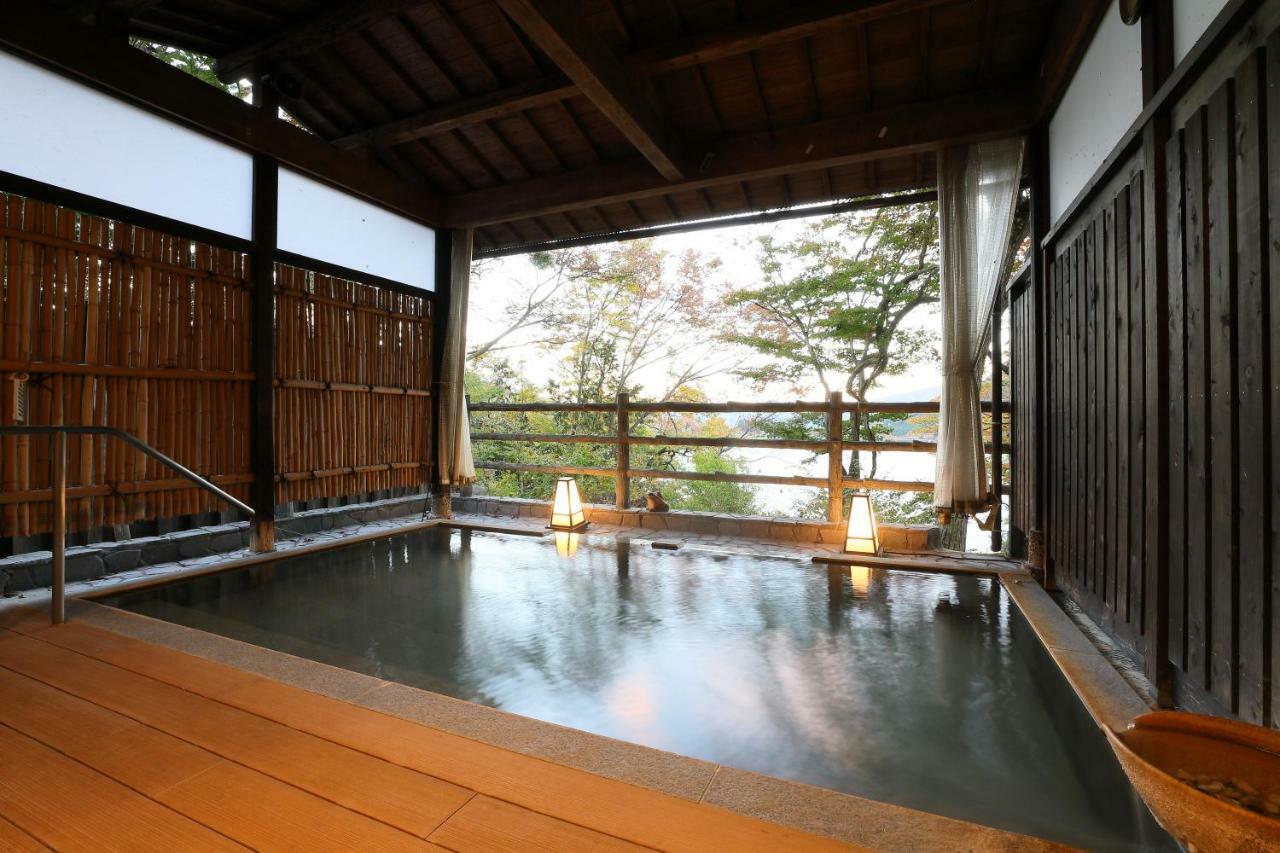 ホテル 湖城閣 片品村 エクステリア 写真