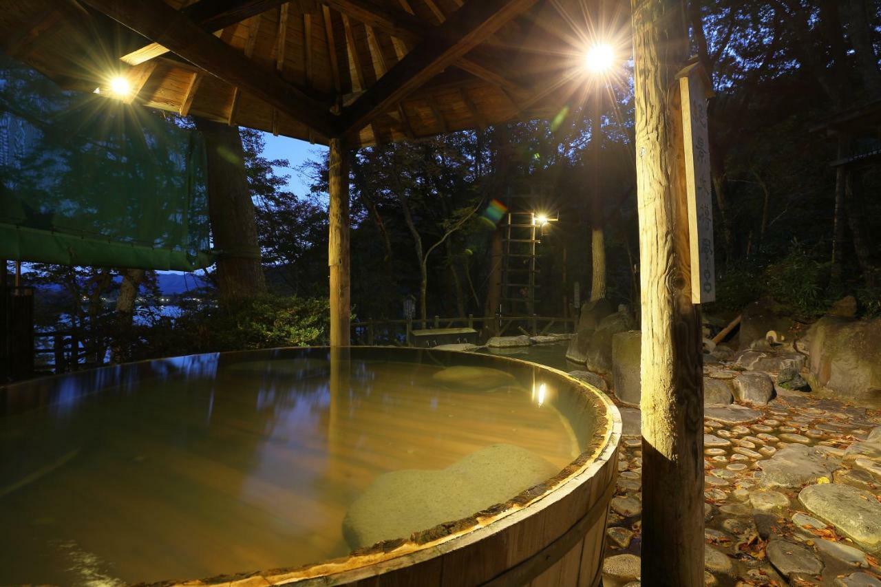 ホテル 湖城閣 片品村 エクステリア 写真