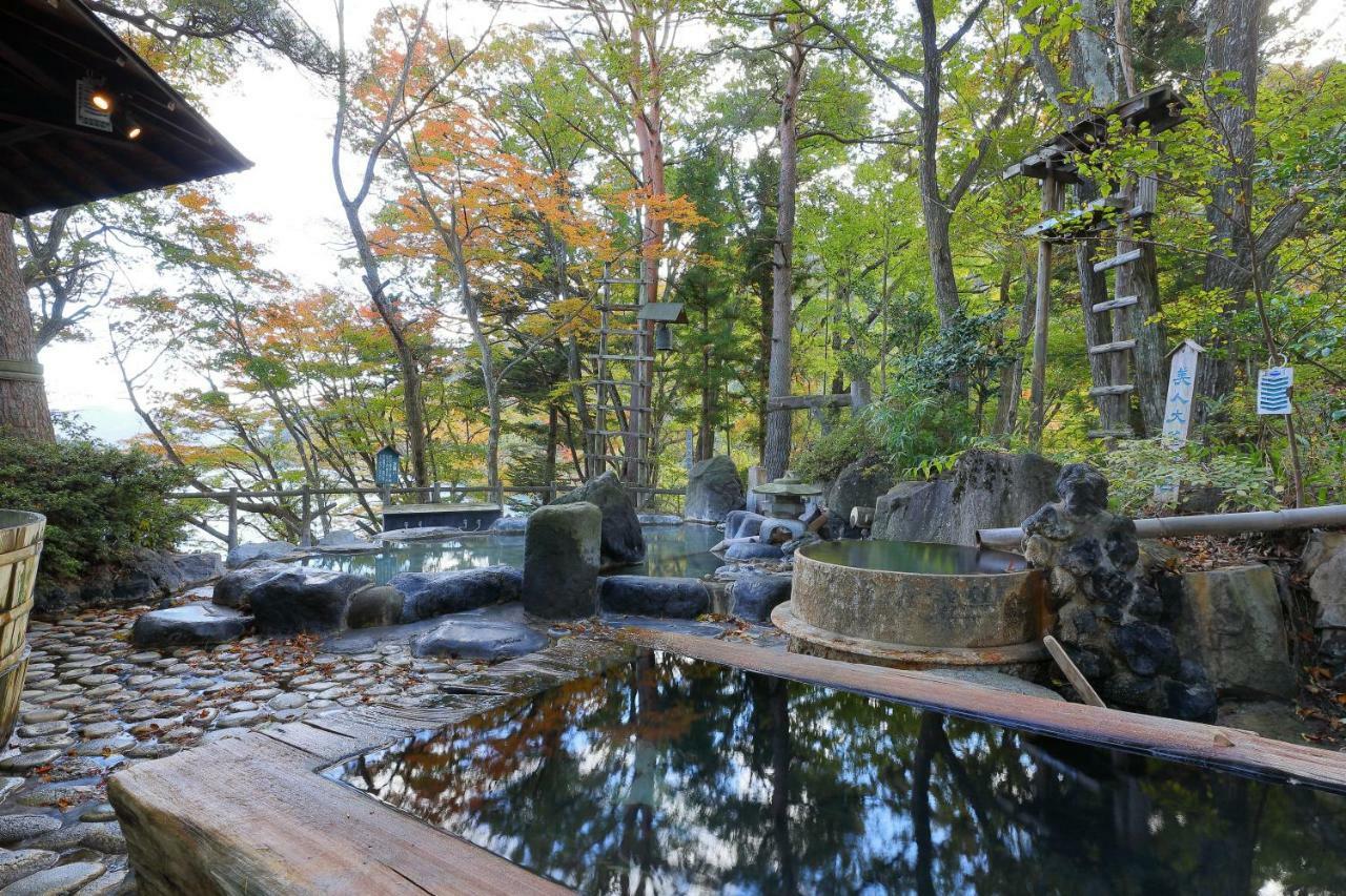 ホテル 湖城閣 片品村 エクステリア 写真